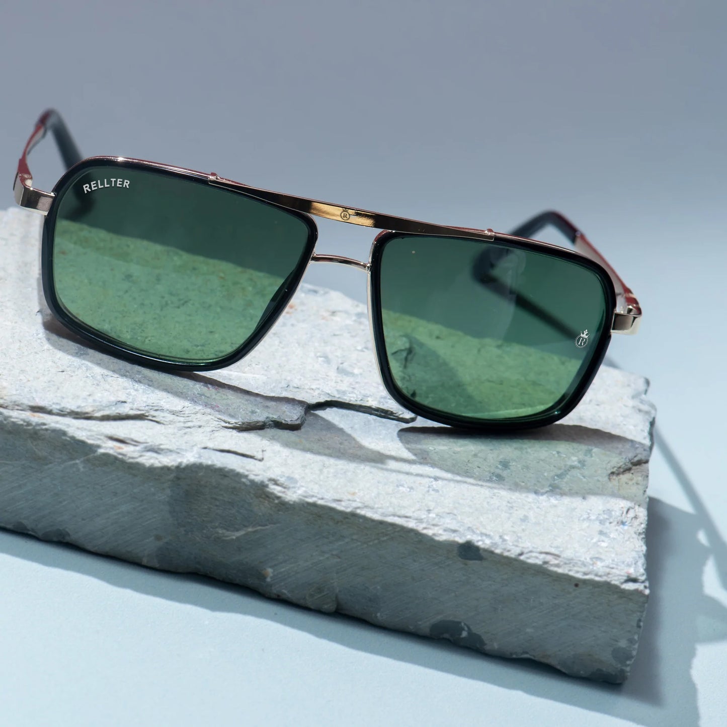 Rellter Square4413 Gold Green Sunglasses